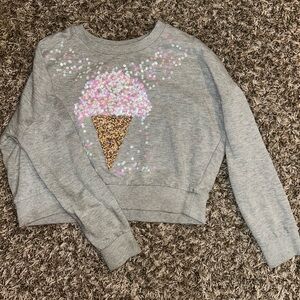 Justice cropped sweatshirt with adorable icecream detail. Size 8.